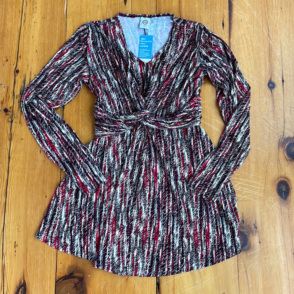 Japanese Weekend brand maternity twist front top, NWT, size M